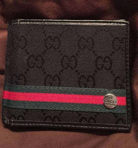 gucci men's classic wallet|pre owned Gucci wallet.